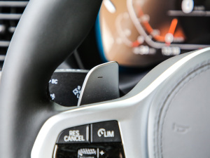 2021Ŀ xDrive30iI M\b п؅^