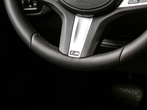 2021Ŀ xDrive30iI M\b п؅^