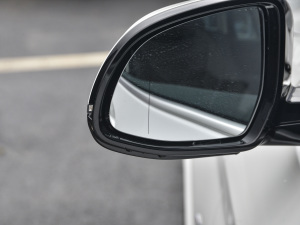 2021Ŀ xDrive28i M\b ^