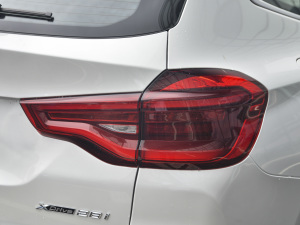 2021Ŀ xDrive28i M\b ^