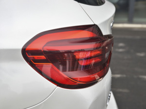 2021Ŀ xDrive28i M\b ^