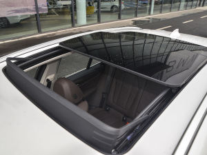 2021Ŀ xDrive28i M\b ܇