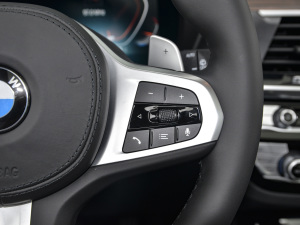 2021Ŀ xDrive28i M\b п؅^