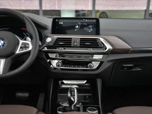 2021Ŀ xDrive28i M\(yn)(dng)b п_(ti)