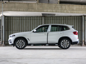 2021Ŀ xDrive25i Ab w^