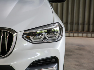 2021Ŀ xDrive25i Ab ^