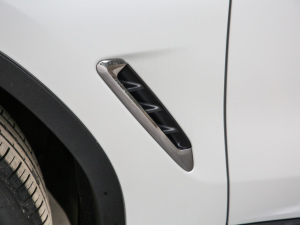 2021Ŀ xDrive25i Ab ^