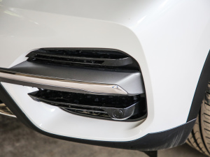 2021Ŀ xDrive25i Ab ^