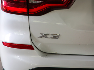 2021Ŀ xDrive25i Ab ^