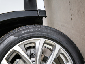 2021Ŀ xDrive25i Ab ^