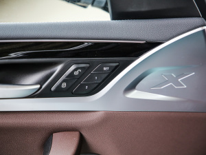 2021Ŀ xDrive25i Ab g