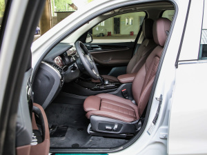 2021Ŀ xDrive25i Ab g