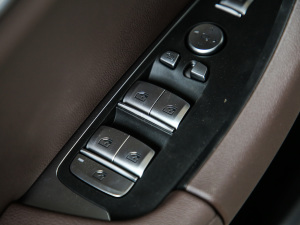 2021Ŀ xDrive25i Ab п؅^