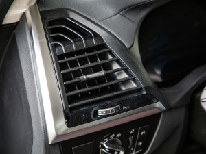 2021Ŀ xDrive25i Ab п؅^