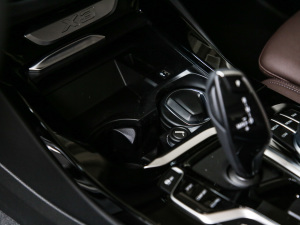 2021Ŀ xDrive25i Ab п؅^