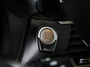 2021Ŀ xDrive25i Ab п؅^