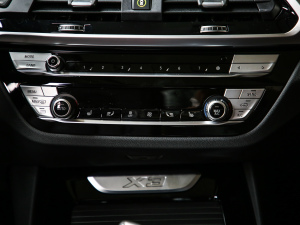 2021Ŀ xDrive25i Ab п؅^