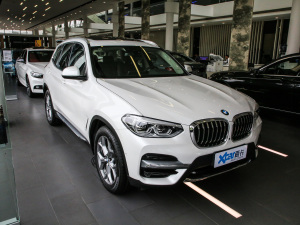 2021Ŀ xDrive28i Ab w^