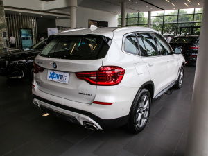 2021Ŀ xDrive28i Ab w^