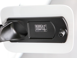 2021Ŀ xDrive28i Ab ^