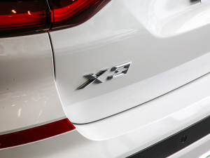 2021Ŀ xDrive28i Ab ^