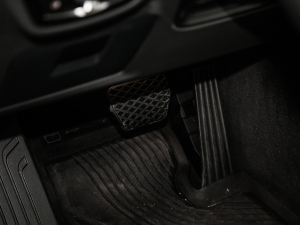 2021Ŀ xDrive28i Ab п؅^(q)