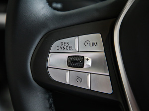 2021Ŀ xDrive28i Ab п؅^(q)