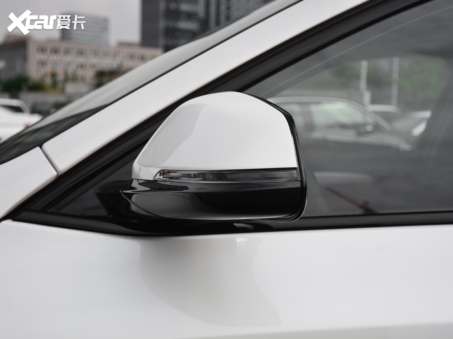 2021RX2 sDrive25i M\b