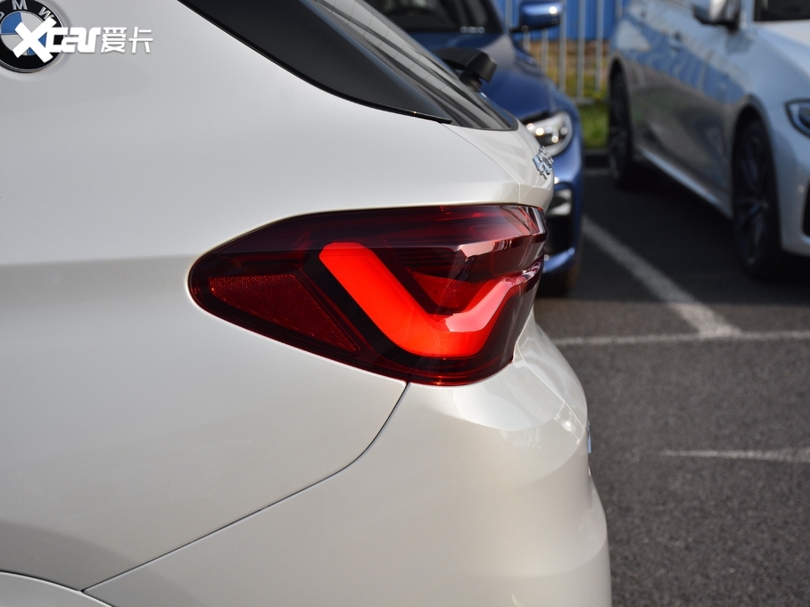 2021RX2 sDrive25i IM\b