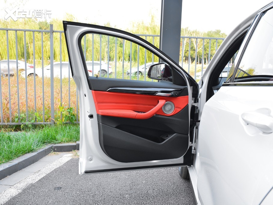 2021RX2 sDrive25i IM\b