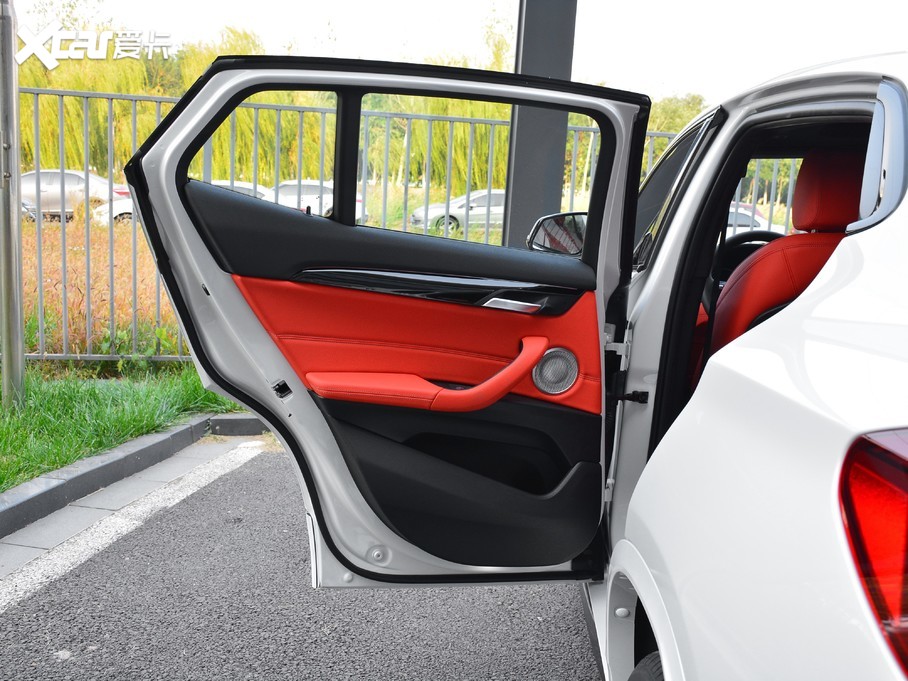 2021RX2 sDrive25i IM\b