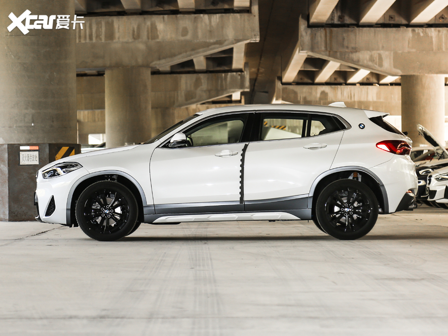 2021RX2 sDrive20i MԽҰb