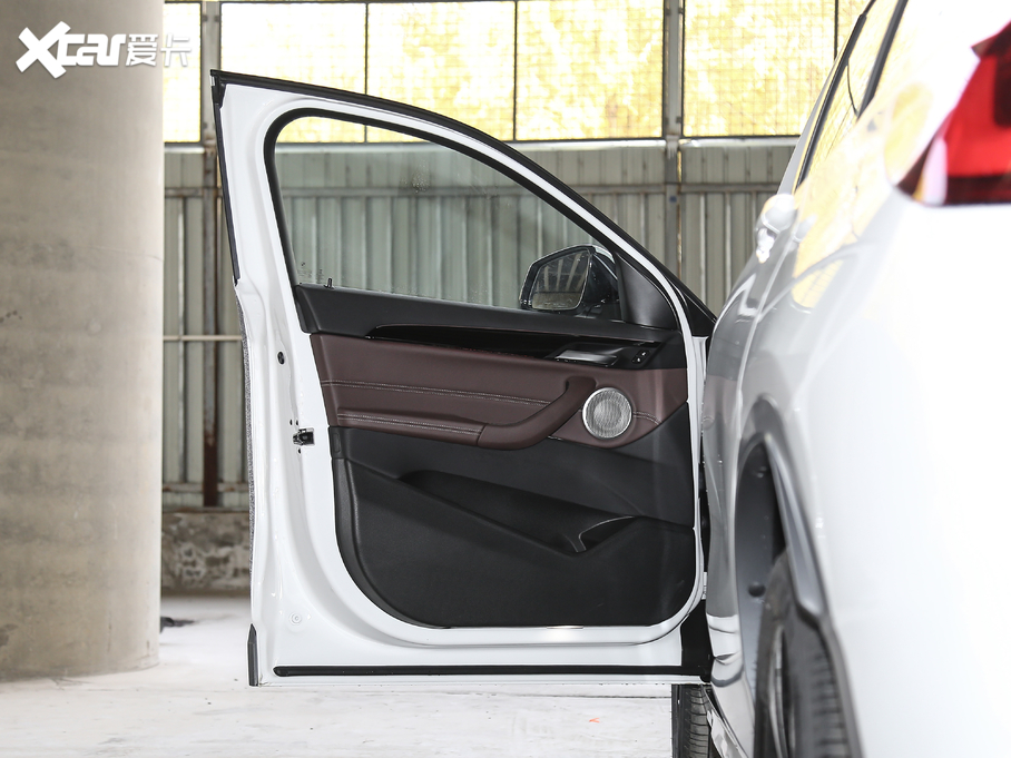 2021RX2 sDrive20i MԽҰb