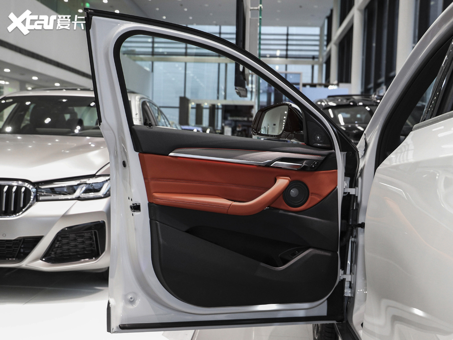 2021RX2 xDrive25i MԽҰb