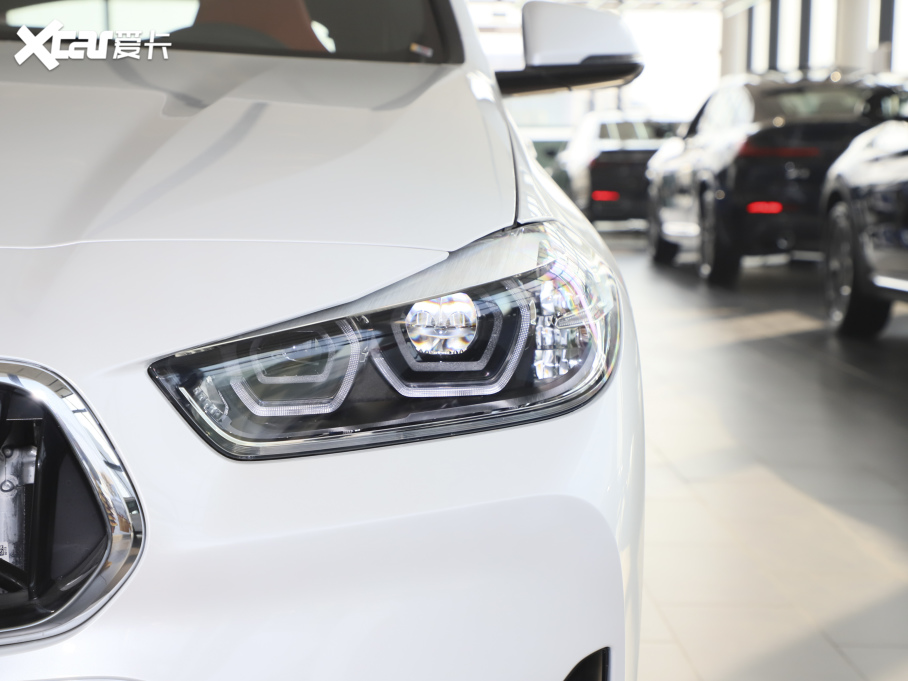 2021RX2 xDrive25i M\b