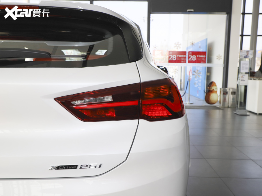 2021RX2 xDrive25i M\b