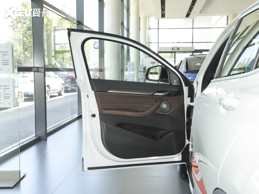 2021RX2 sDrive25i hâ