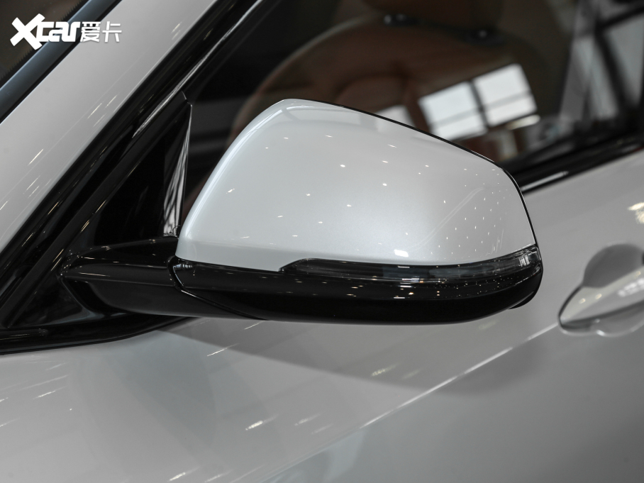 2021RX2 Ŀ sDrive25i M\b