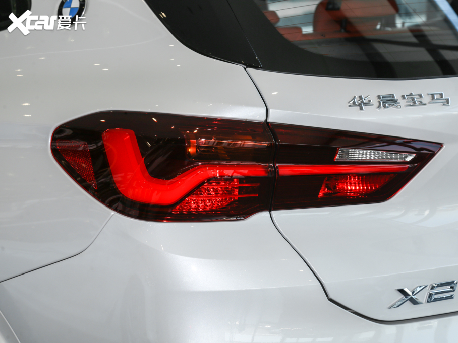 2021RX2 Ŀ sDrive25i M\b