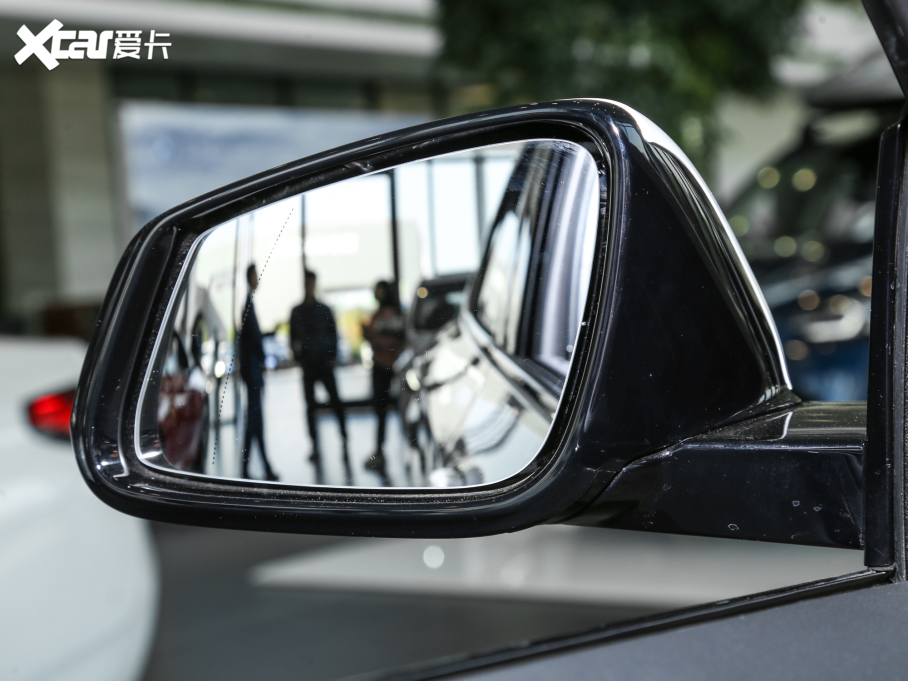 2021RX2 Ŀ sDrive25i M\b