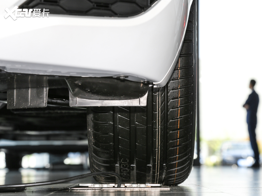 2021RX2 Ŀ sDrive25i M\b