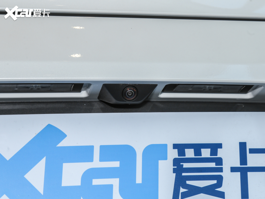 2021RX2 Ŀ sDrive25i M\b