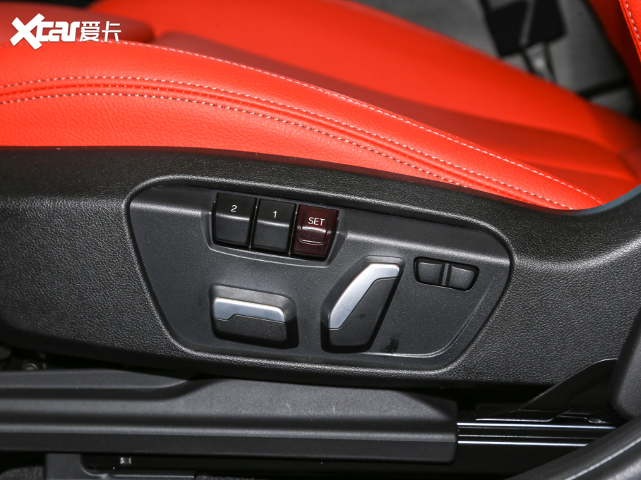 2021RX2 Ŀ sDrive25i M\b