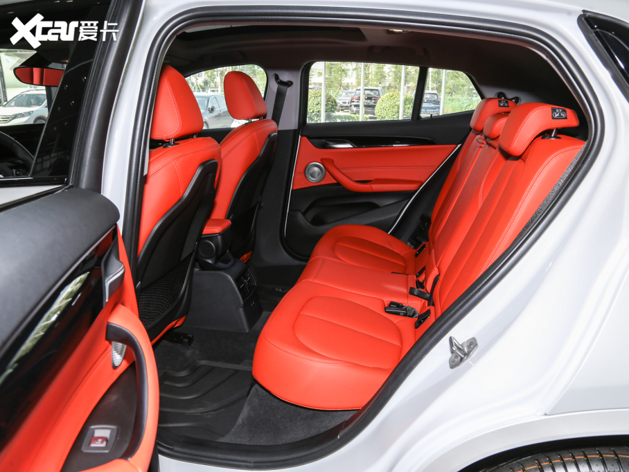 2021RX2 Ŀ sDrive25i M\b