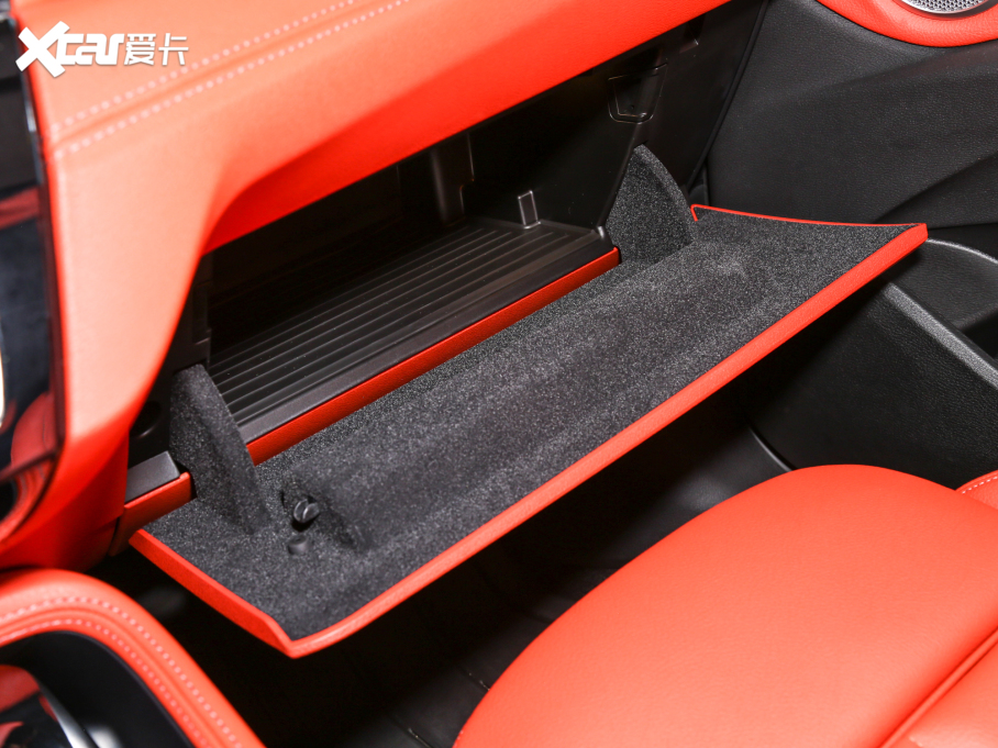 2021RX2 Ŀ sDrive25i M\b