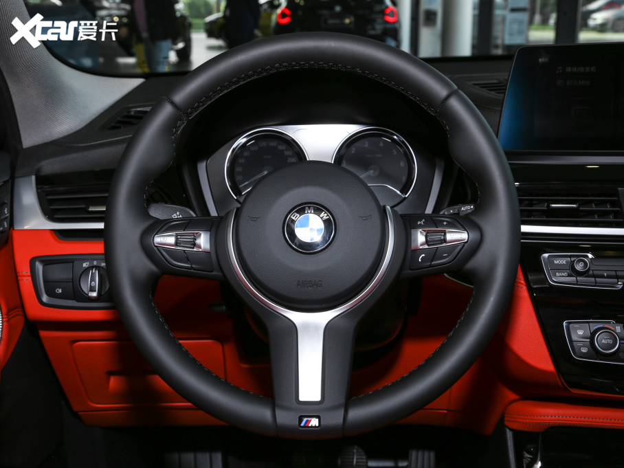 2021RX2 Ŀ sDrive25i M\b