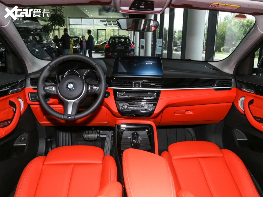 2021RX2 Ŀ sDrive25i M\b