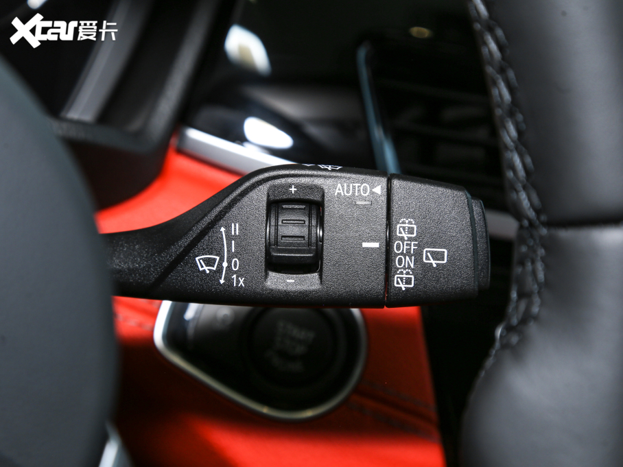 2021RX2 Ŀ sDrive25i M\b