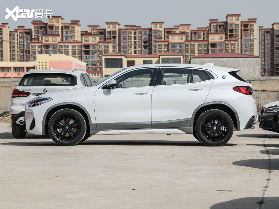 2021RX2 Ŀ sDrive25i MԽҰb