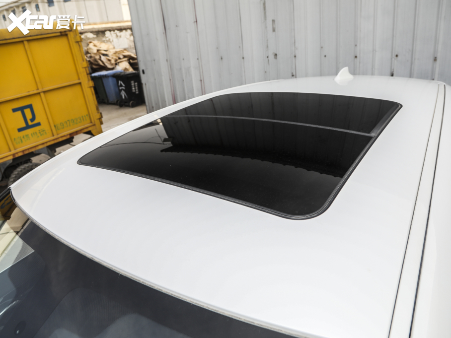 2021RX2 Ŀ sDrive25i MԽҰb